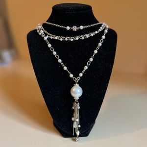 Baroque inspired gold tone, Faux pearl necklace